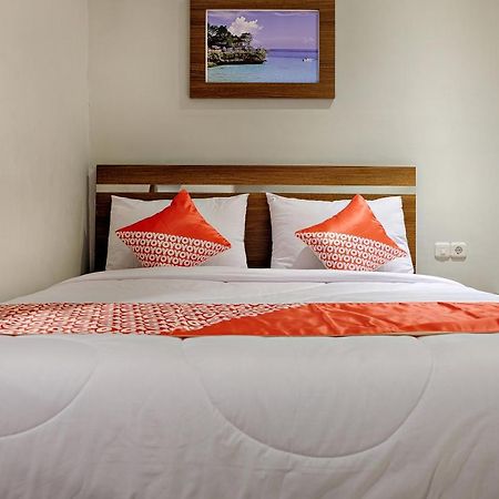 Hotel Super Oyo 2756 Anata Makassar Exterior foto