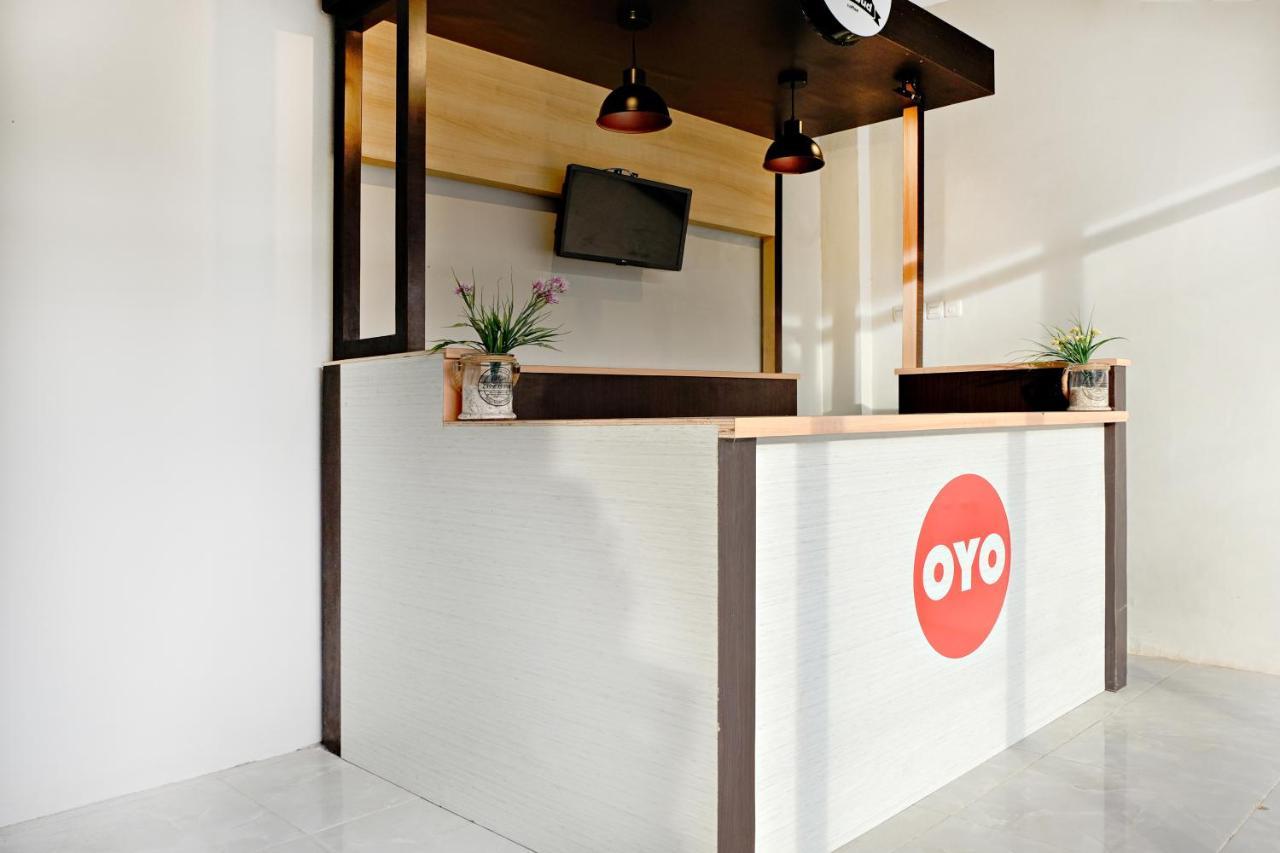 Hotel Super Oyo 2756 Anata Makassar Exterior foto